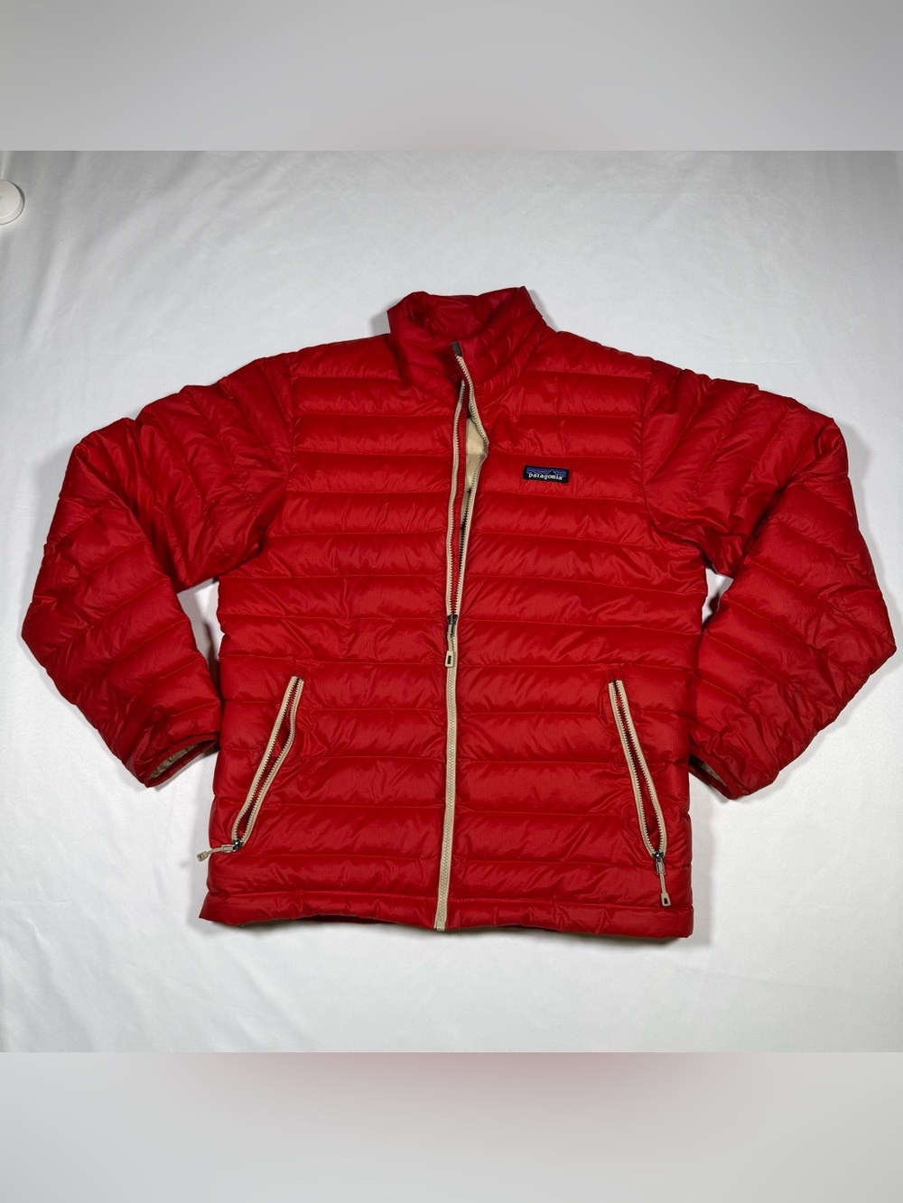 E1 Patagonia Down Sweater Jacket Mens Small Red Full Zip Puffer Pockets Outdoor